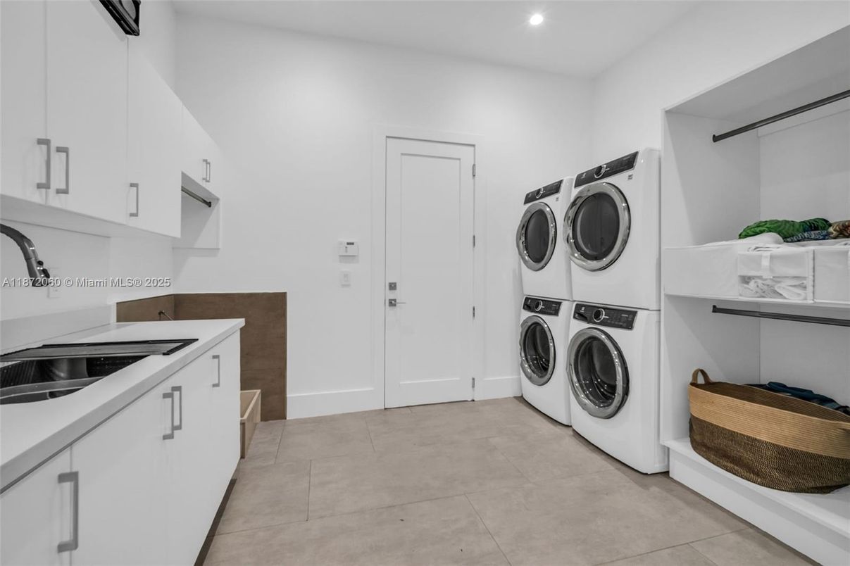 Interior, Recessed Lighting, Washer