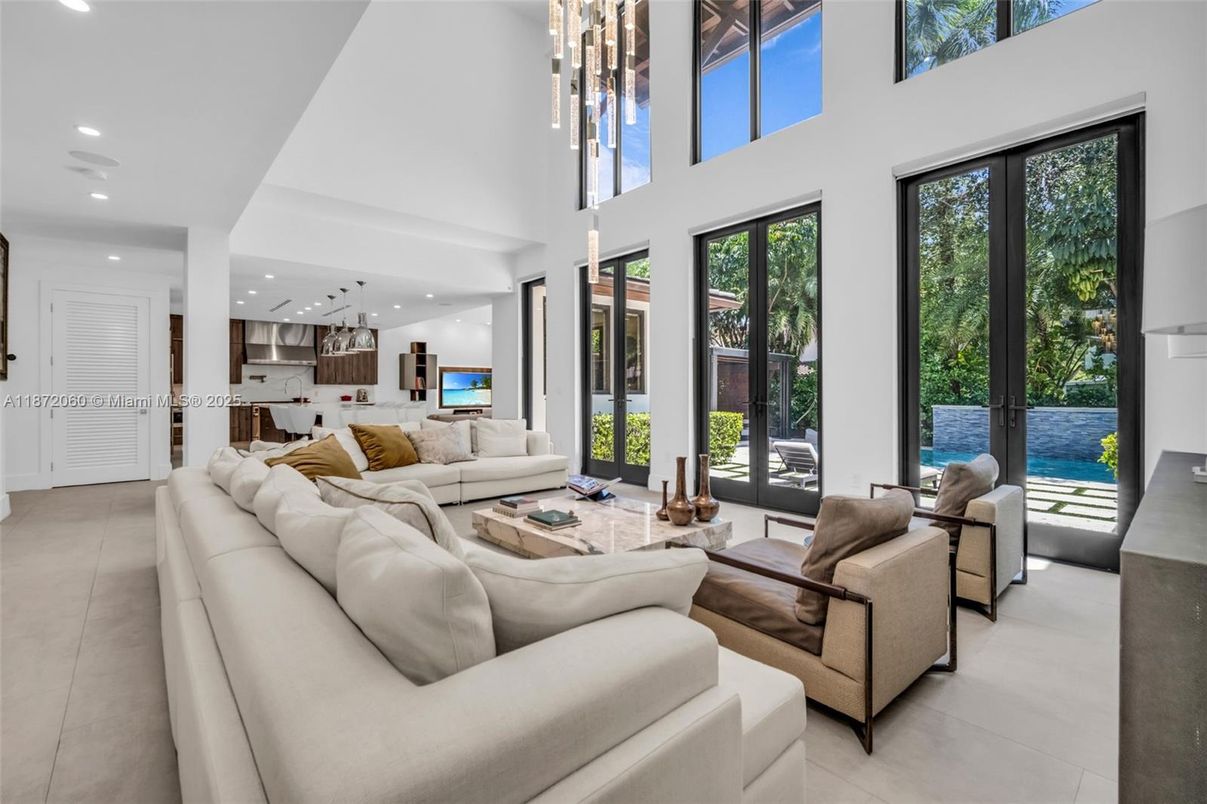 Interior, Kitchen, Living room, Pendant Lights, Recessed Lighting