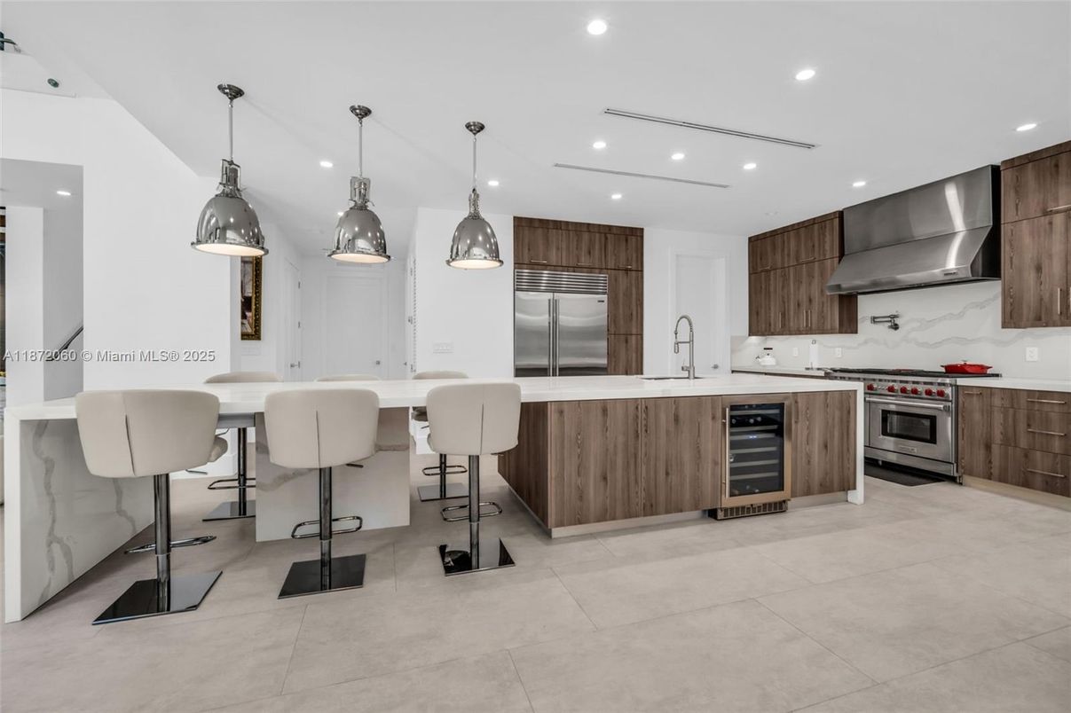 Interior, Kitchen, Pendant Lights, Recessed Lighting, Stainless Steel Appliances