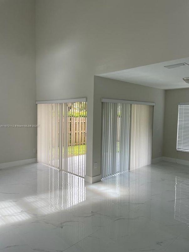 Empty room, Interior, Marble