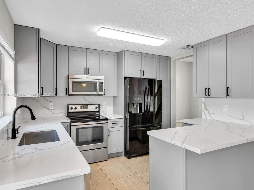 Interior, Kitchen, Stainless Steel Appliances