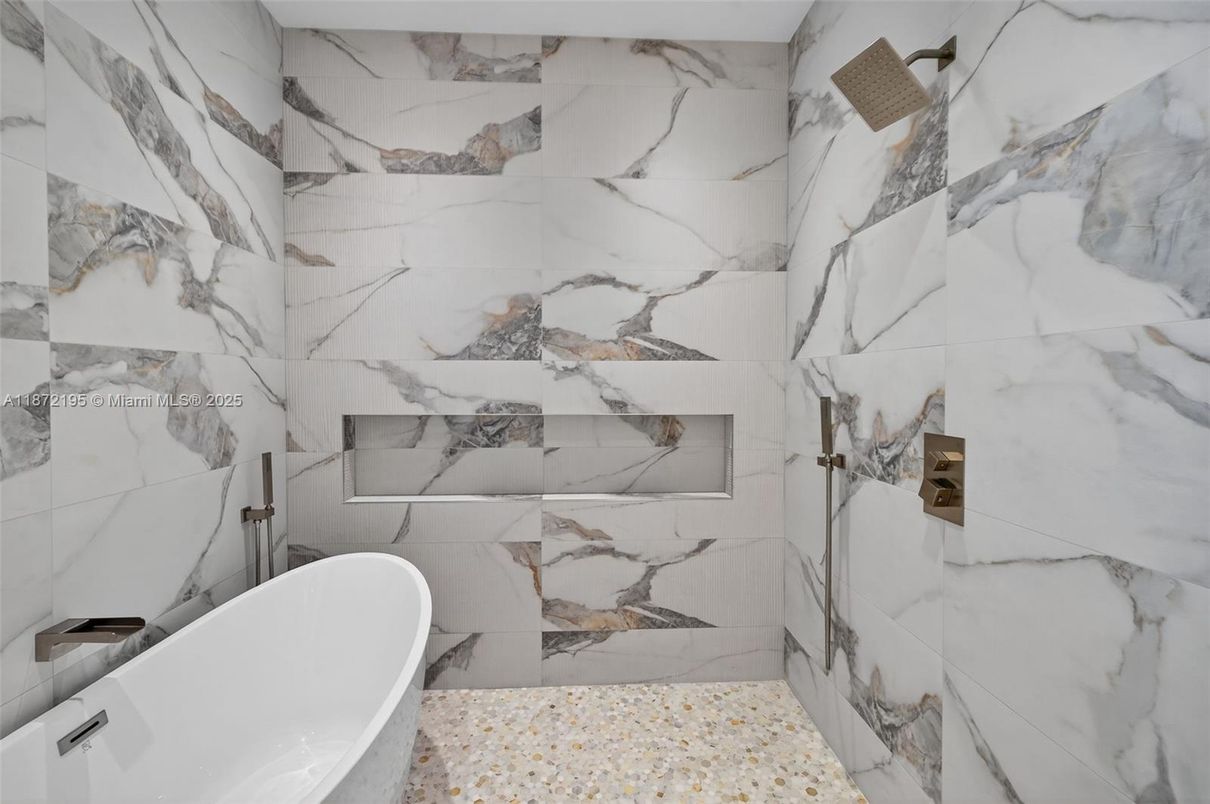 Bathroom, Free Standing Baths, Interior, Marble Walls