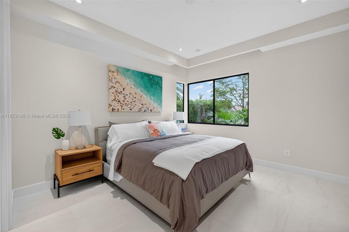 Bedroom, Interior, Marble, Recessed Lighting