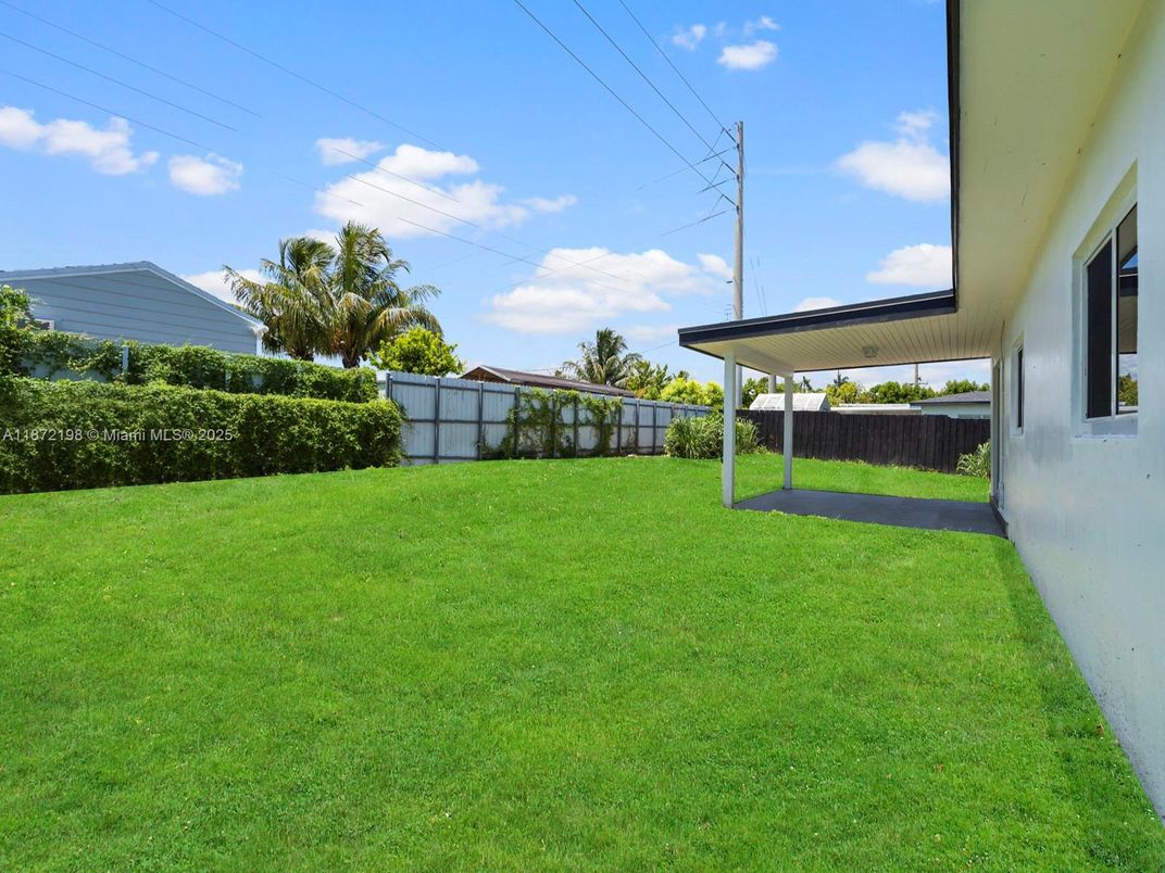 Backyard, Exterior