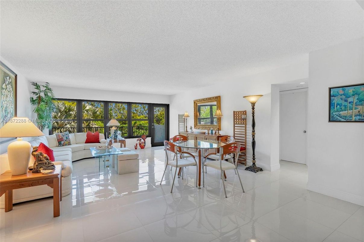 Dining room, Interior, Living room