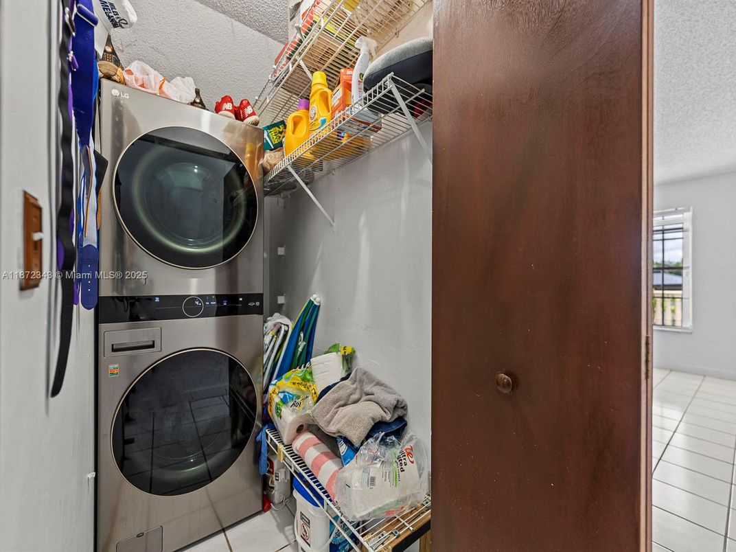 Interior, Utility Closets, Washer