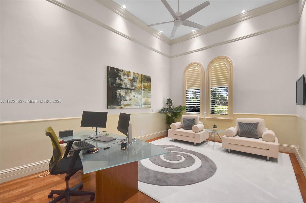 Home Office, Interior, Recessed Lighting, Wood Texture Flooring