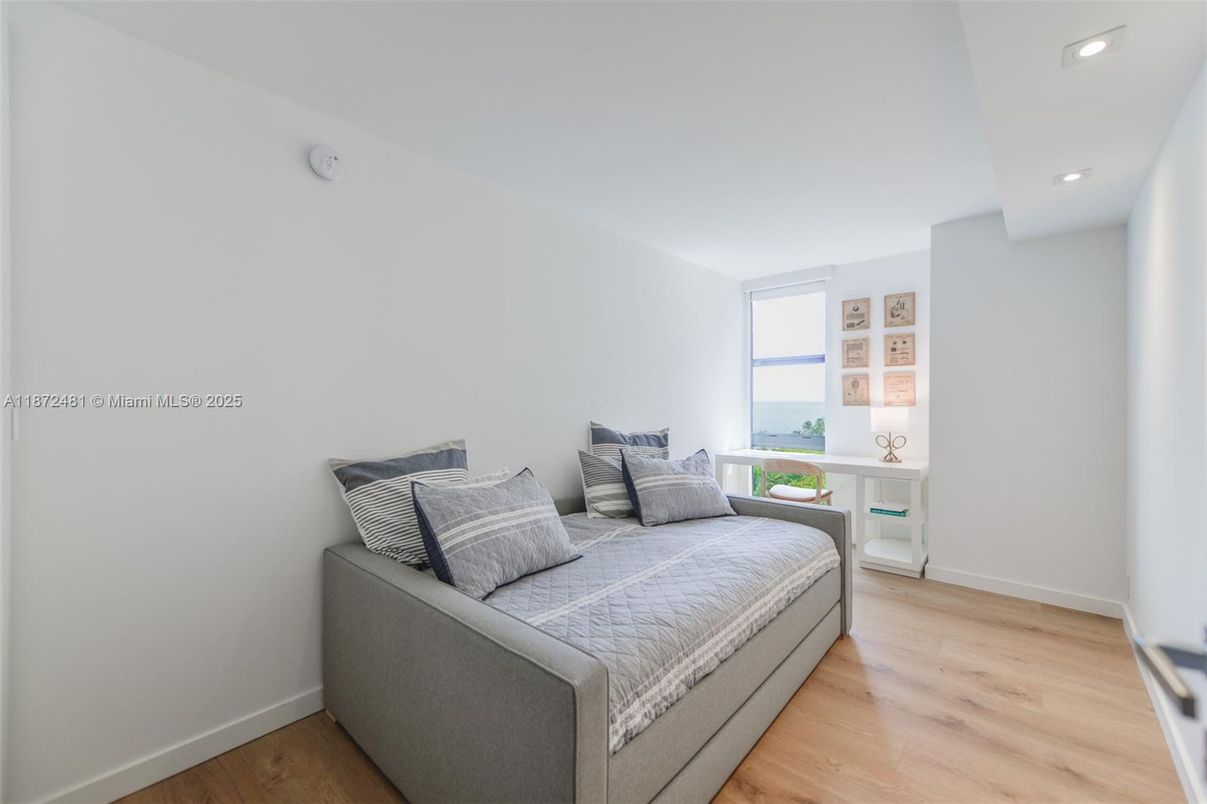 Bedroom, Interior, Recessed Lighting, Water, Wood Texture Flooring