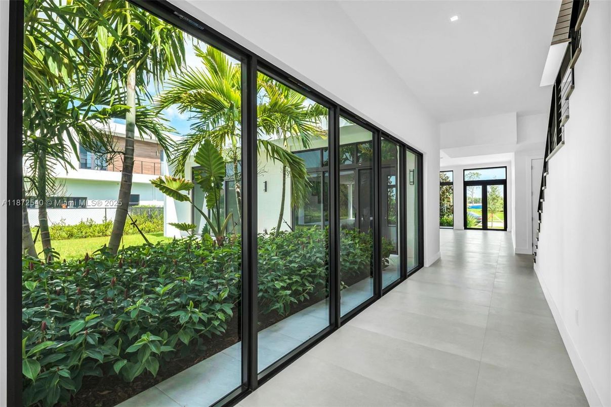 Interior, Recessed Lighting, Water