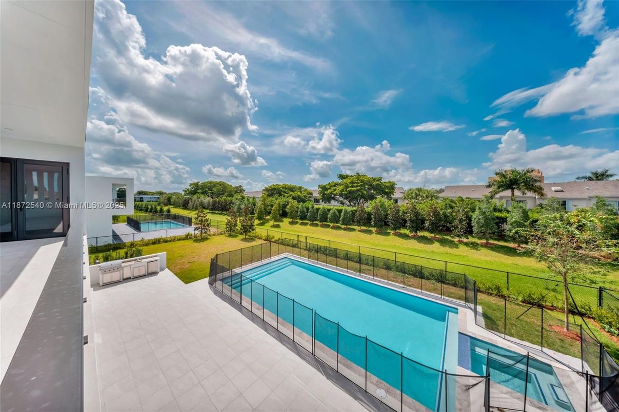Water, Exterior, Pool, Other