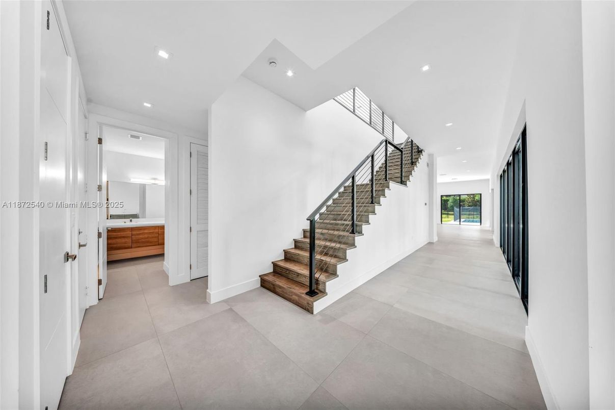 Interior, Recessed Lighting