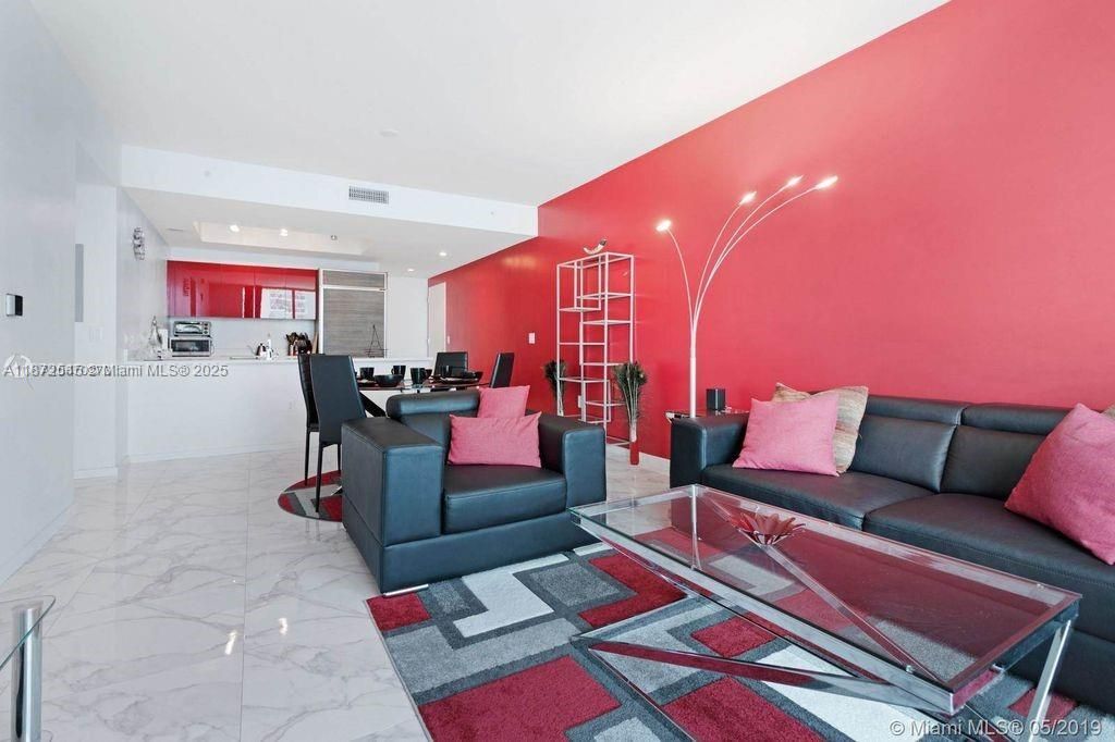 Dining room, Interior, Living room, Marble, Recessed Lighting