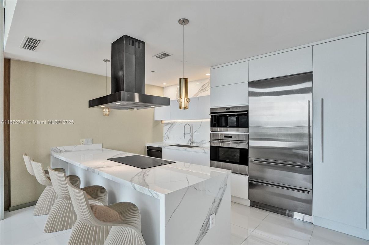 Interior, Kitchen, Pendant Lights, Recessed Lighting, Stainless Steel Appliances