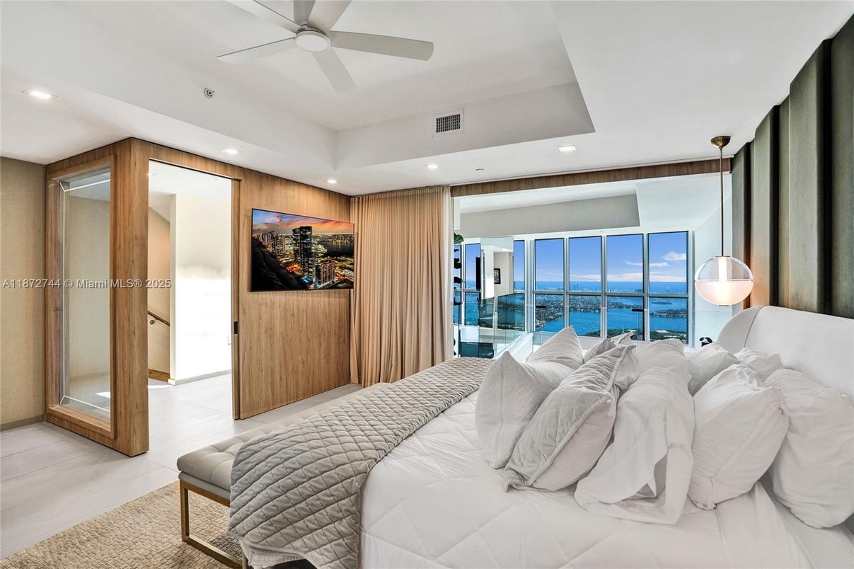 Bedroom, Interior, Pendant Lights, Recessed Lighting, Water