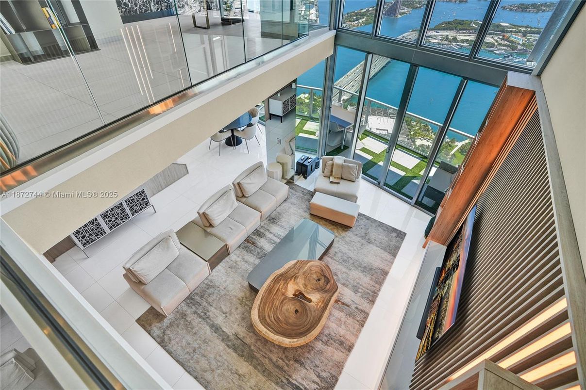 Dining room, Interior, Living room, Water