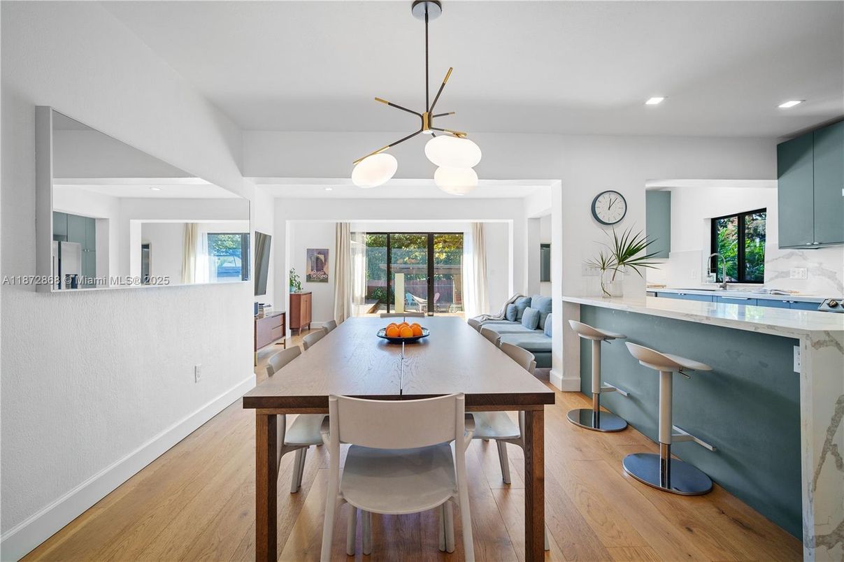 Dining room, Interior, Pendant Lights, Recessed Lighting, Wood Texture Flooring