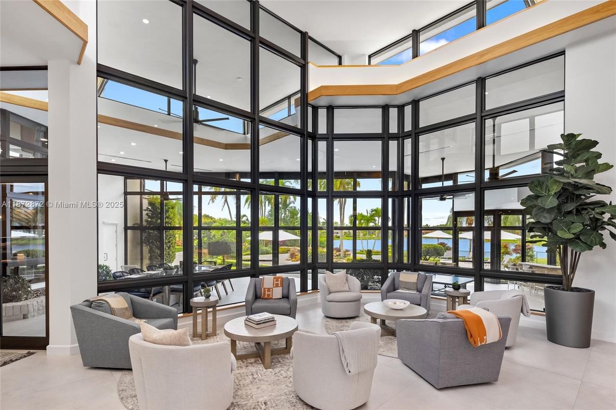 Interior, Living room, Sun Room, Water