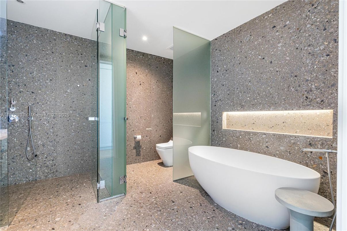 Bathroom, Free Standing Baths, Glass Shower, Interior, Recessed Lighting