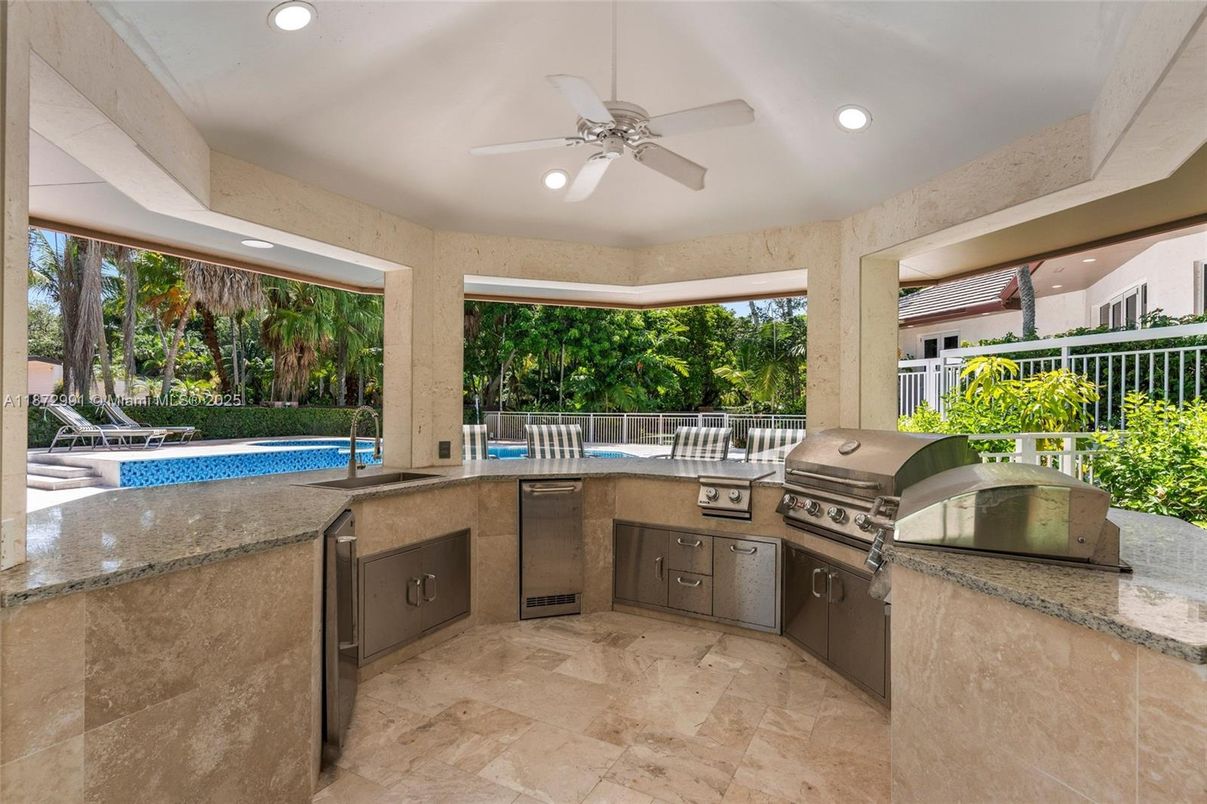 Exterior, Outdoor Kitchen, Recessed Lighting