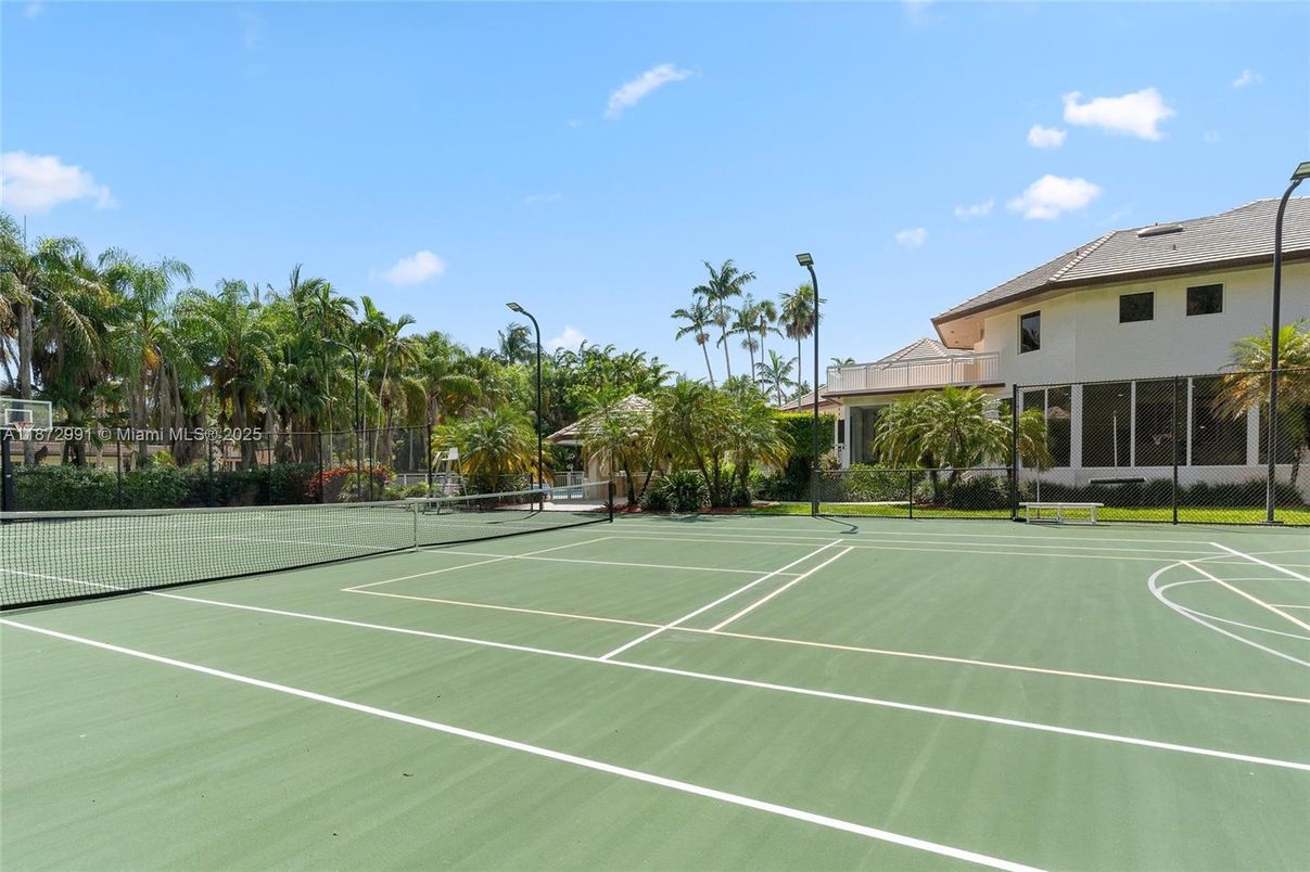 Exterior, Tennis Courts