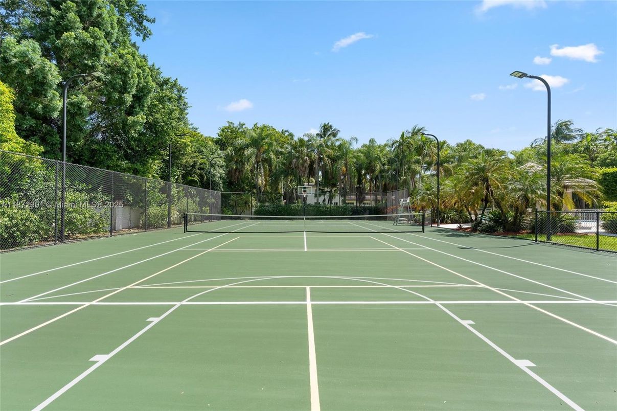 Exterior, Tennis Courts