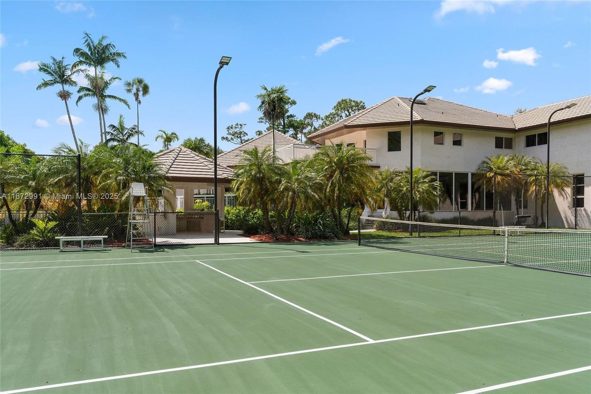 Exterior, Tennis Courts