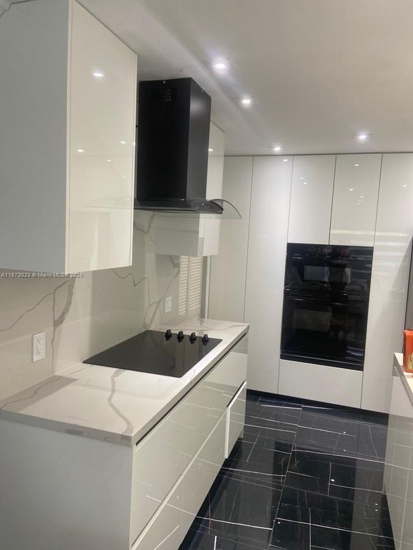 Interior, Kitchen, Marble, Recessed Lighting