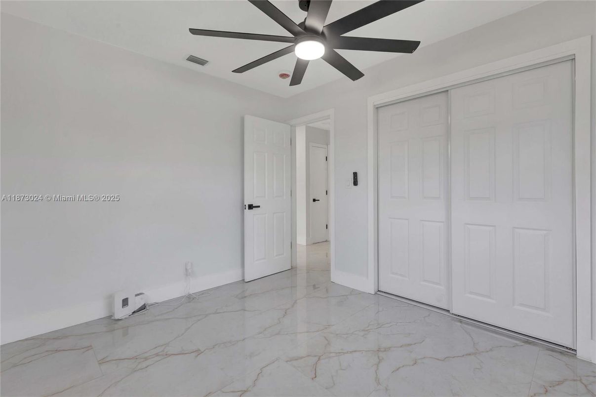 Empty room, Interior, Marble