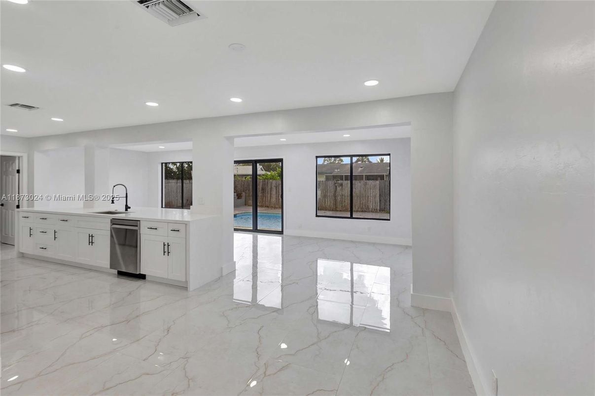 Interior, Kitchen, Marble, Recessed Lighting
