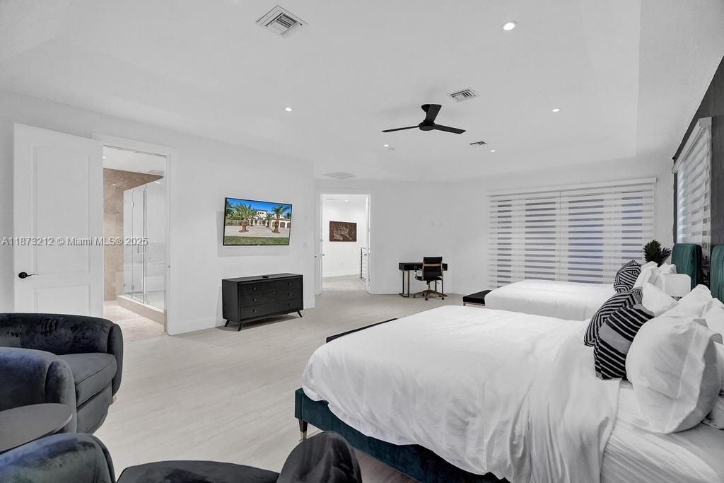 Bedroom, Interior, Recessed Lighting