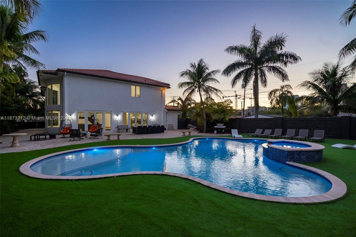 Backyard, Exterior, Pool