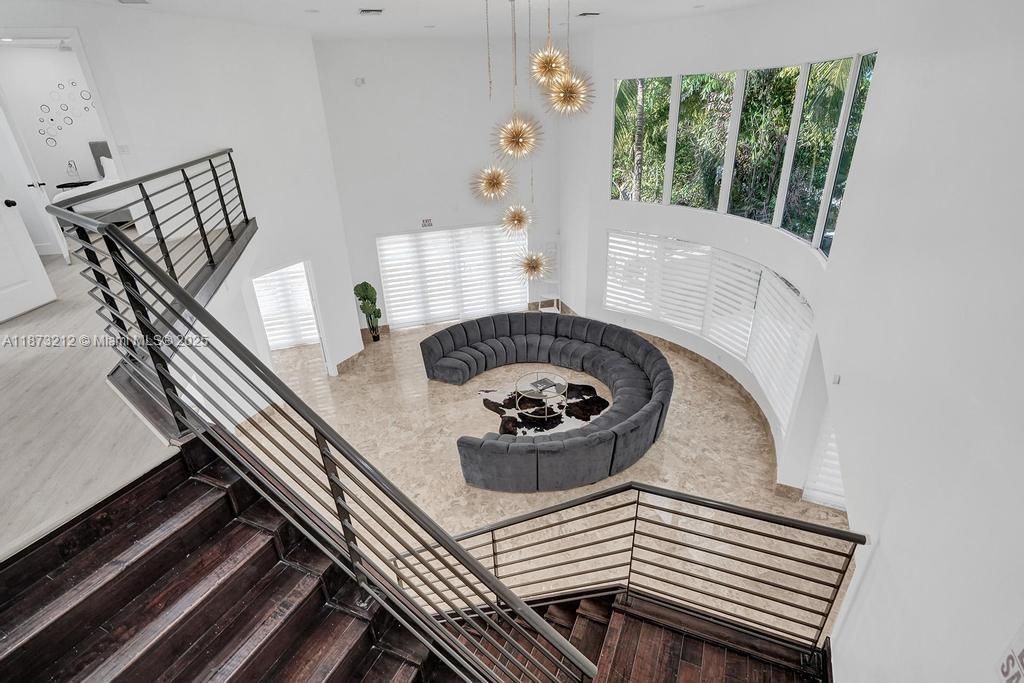 Interior, Pendant Lights, Wood Texture Flooring