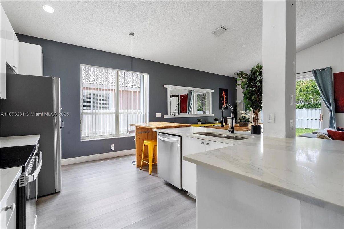 Interior, Kitchen, Pendant Lights, Recessed Lighting, Wood Texture Flooring