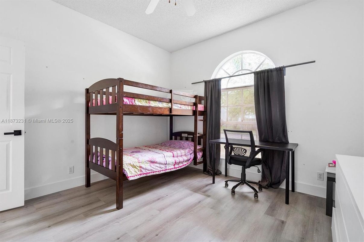Bedroom, Home Office, Interior, Wood Texture Flooring