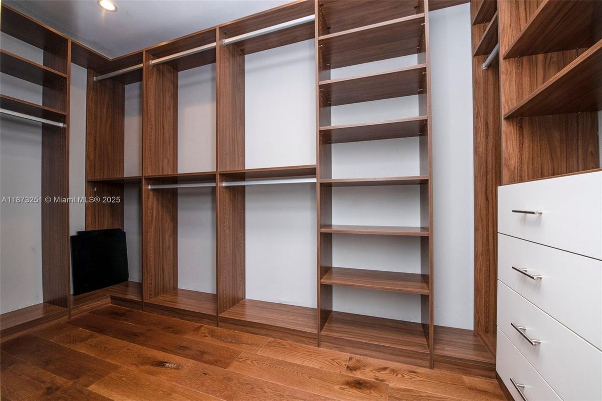 Interior, Recessed Lighting, Walk-in Closets, Wood Texture Flooring