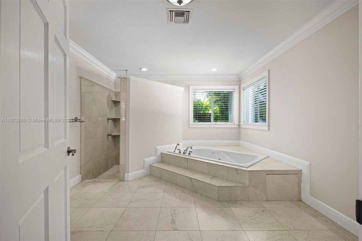 Bathroom, Interior, Marble, Recessed Lighting