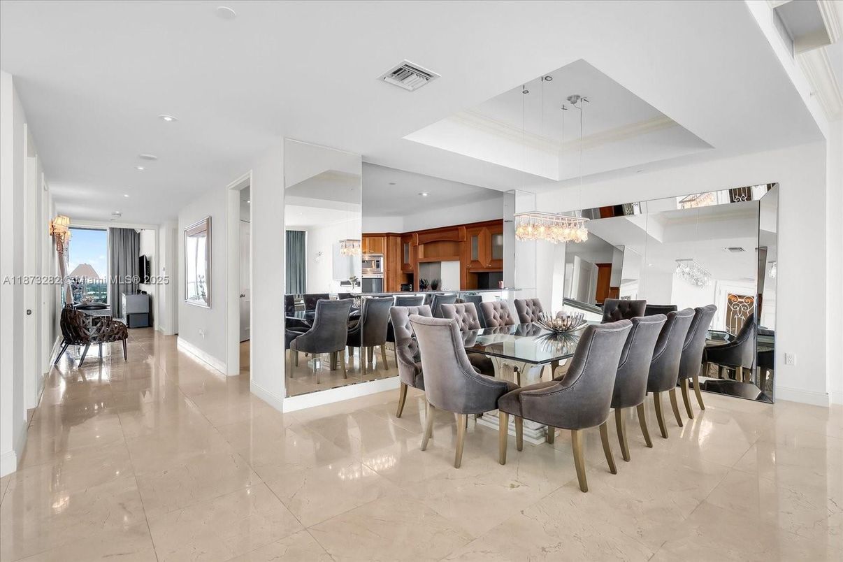 Chandelier, Dining room, Interior, Kitchen, Pendant Lights, Recessed Lighting