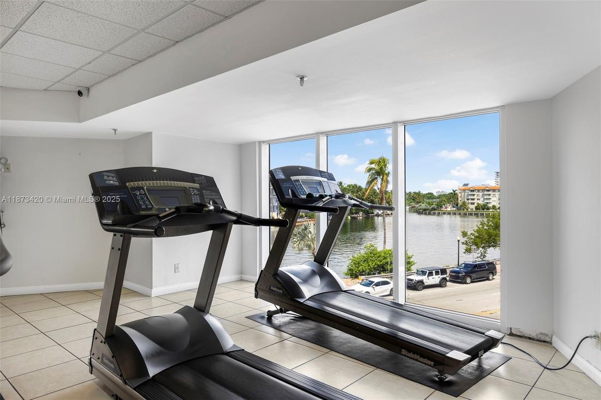 Fitness Equipment, Interior, Water