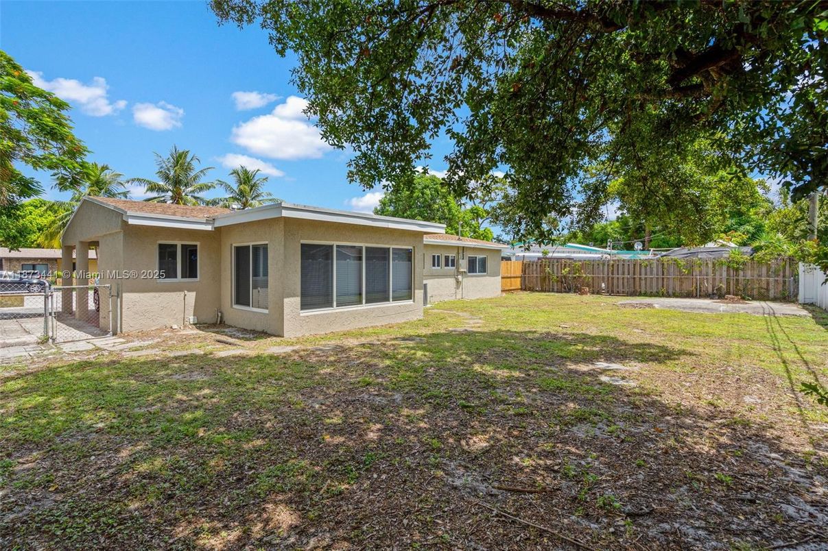 Backyard, Exterior