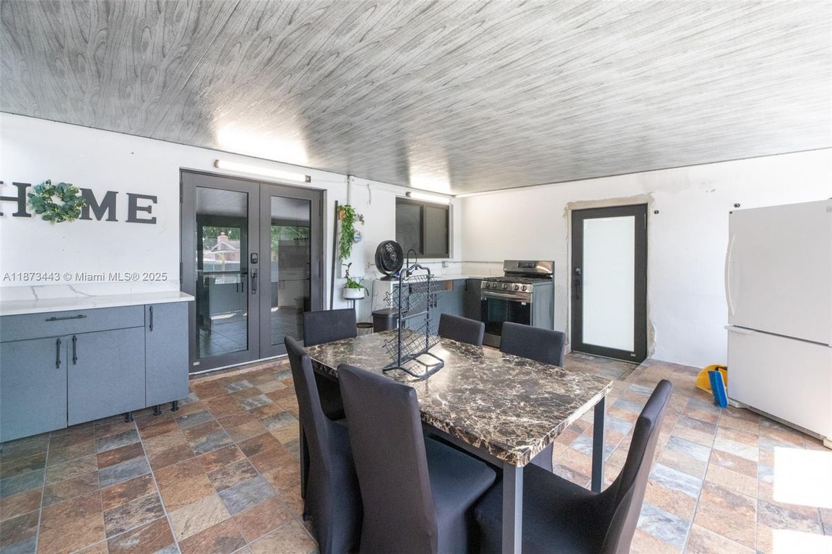 Interior, Kitchen