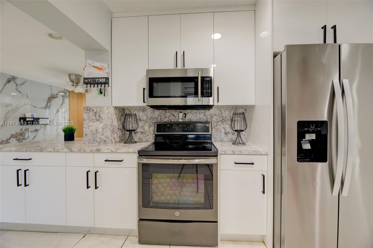 Interior, Kitchen, Stainless Steel Appliances