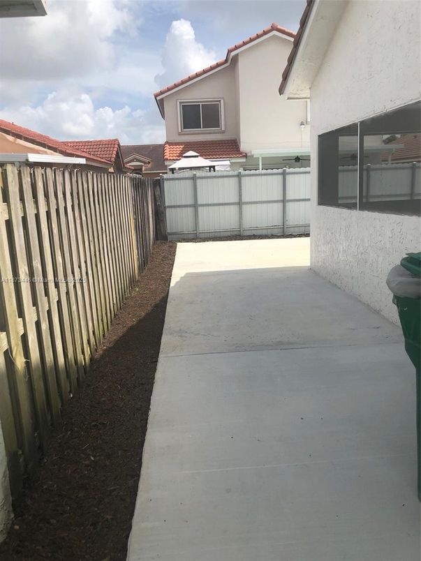 Backyard, Exterior