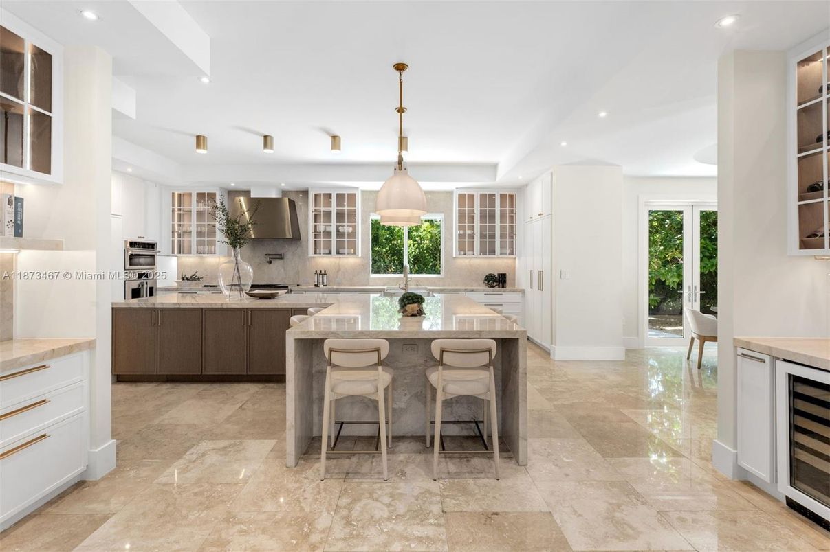 Interior, Kitchen, Pendant Lights, Recessed Lighting, Stainless Steel Appliances