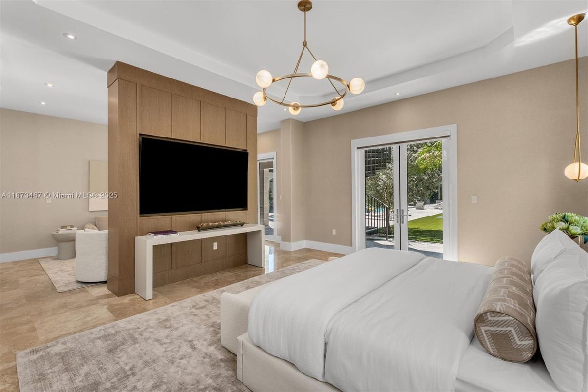 Bedroom, Interior, Pendant Lights, Recessed Lighting
