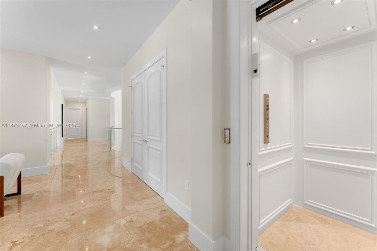 Elevator, Interior, Recessed Lighting
