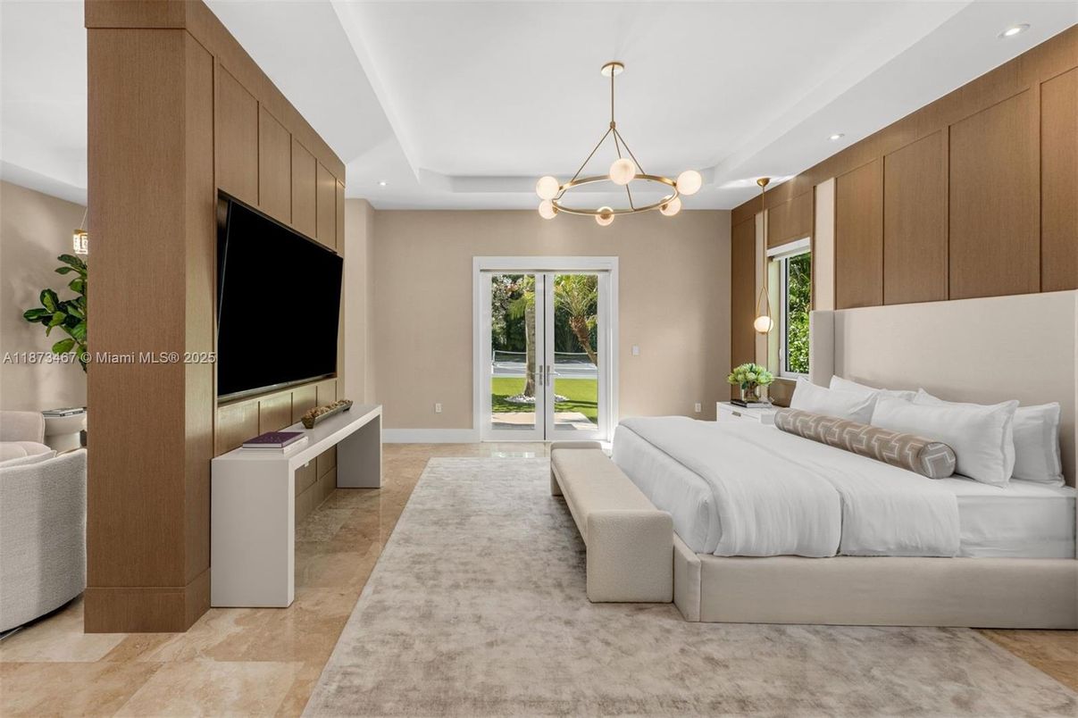 Bedroom, Interior, Pendant Lights, Recessed Lighting