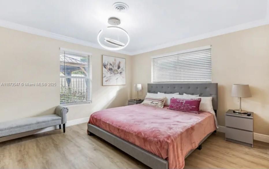 Bedroom, Interior, Pendant Lights, Wood Texture Flooring