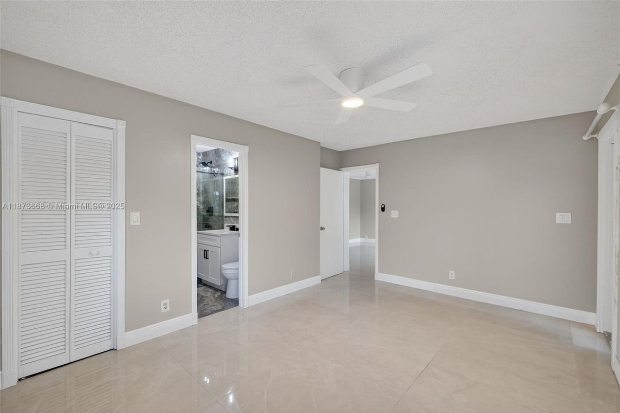 Bathroom, Empty room, Interior