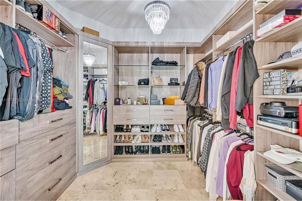 Chandelier, Interior, Pendant Lights, Walk-in Closets
