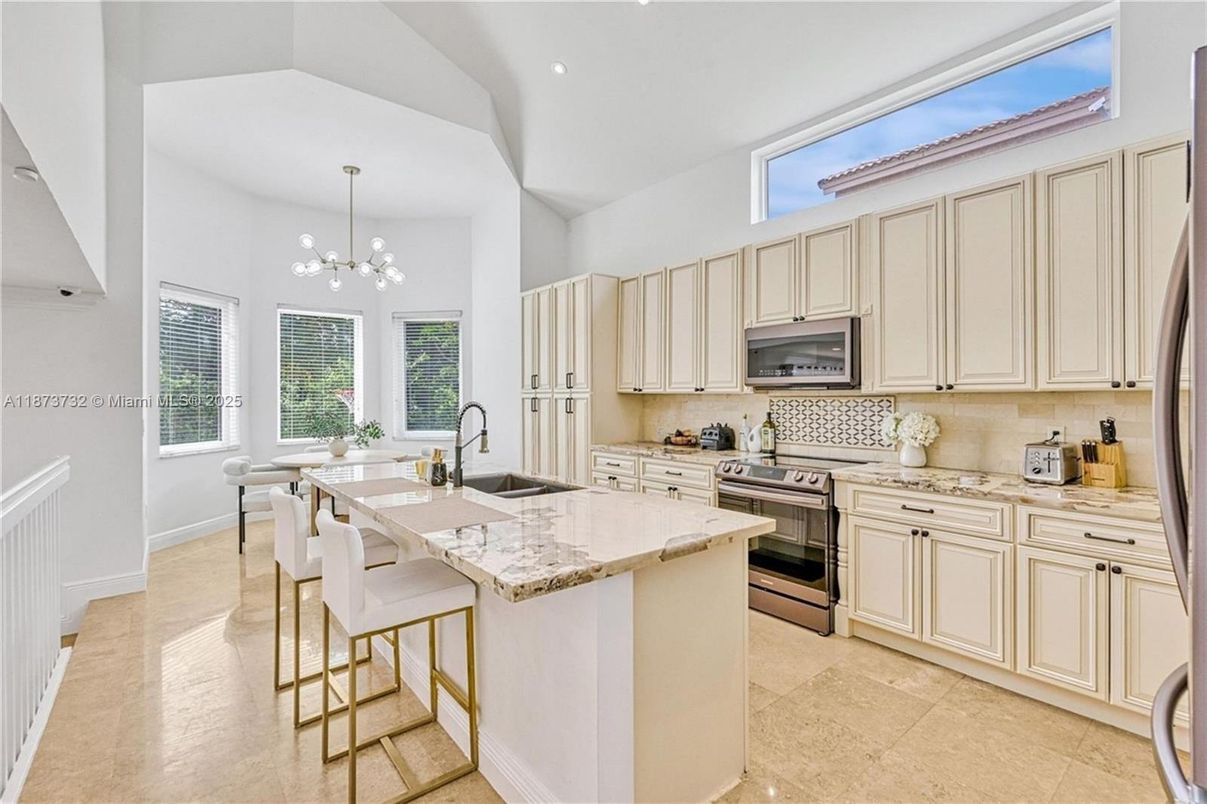 Interior, Kitchen, Pendant Lights, Recessed Lighting, Stainless Steel Appliances